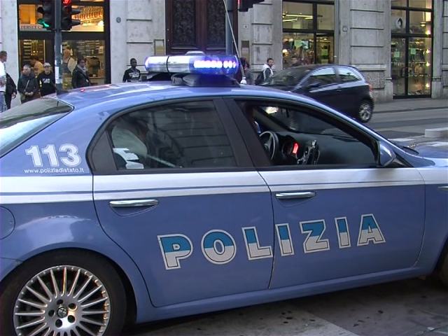 Polizia auto 2